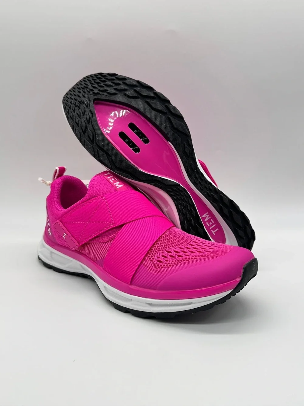 TIEM Slipstream Triple Knockout Pink Cycling Shoes Size 6.5 NIB BCRF Spin New
